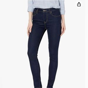 Levi’s 721 High Rise skinny jeans
